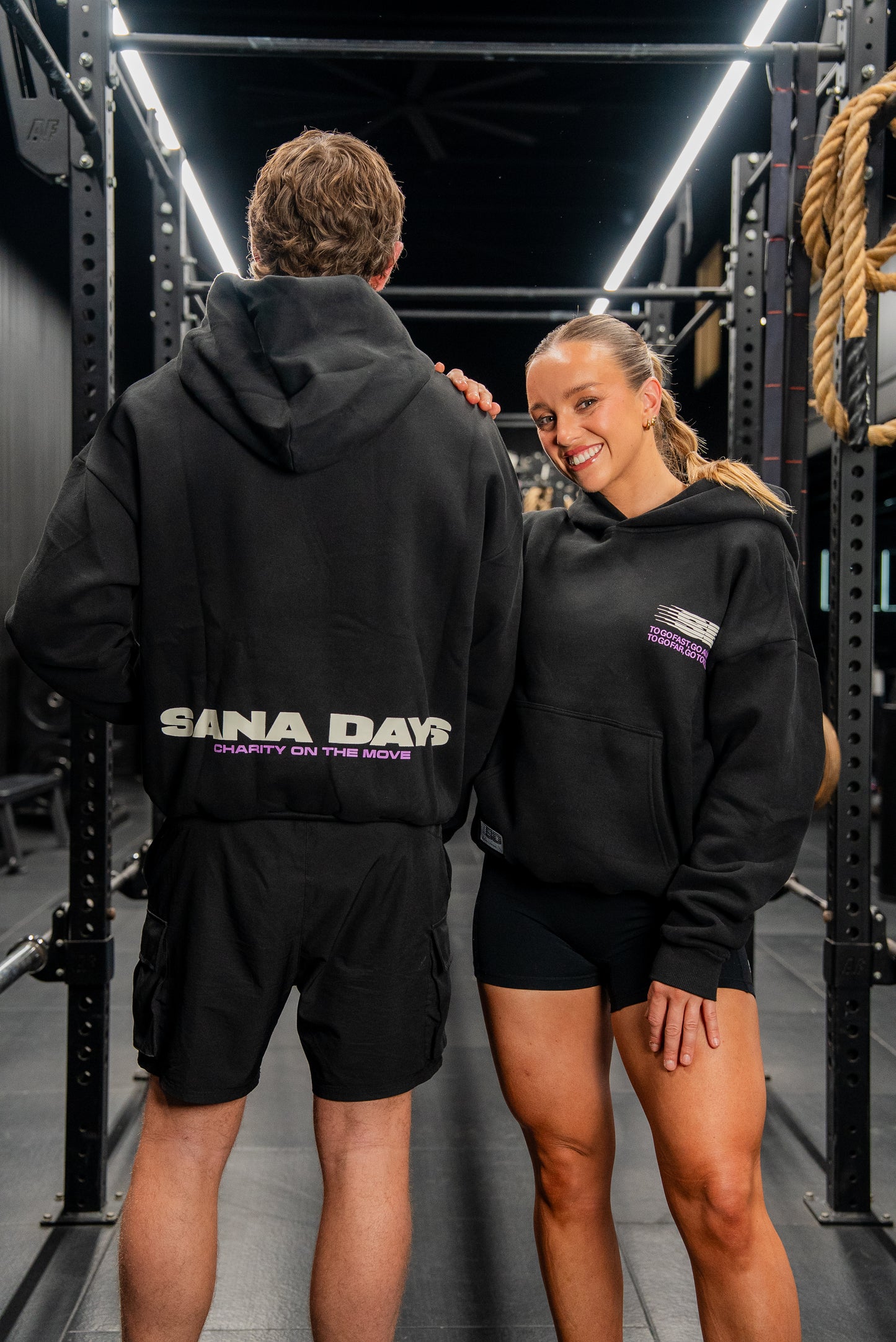 Statement Hoodie Black